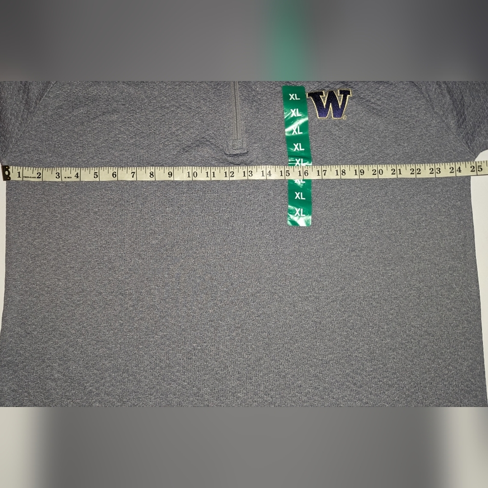NWT Champion Men's Quarter-Zip Jacket, Heather Gray, Washington Huskies. - Picture 7 of 8